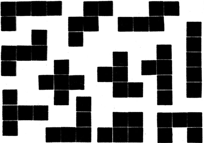 Рис. 38. Картон обклеивают с двух сторон цветной бумагой. На нем размечают 12 фигур, каждая из которых состоит из пяти квадратов
